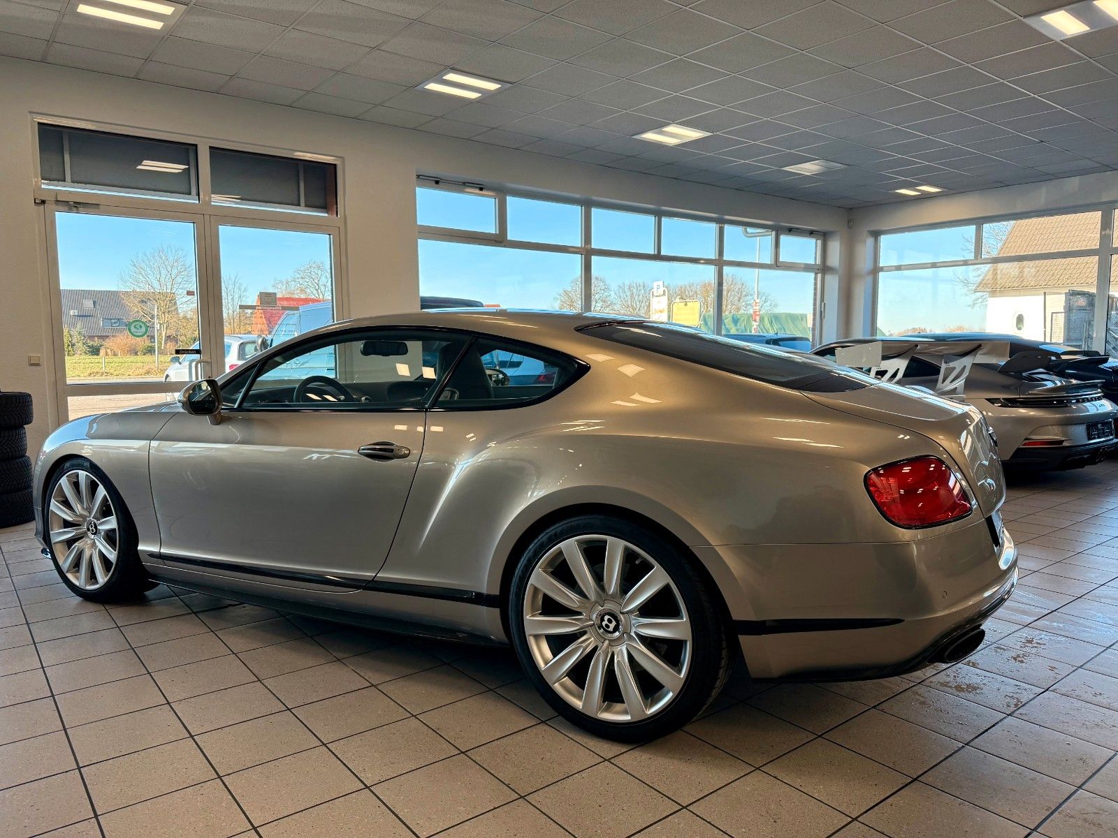 Fahrzeugabbildung Bentley Continental GT W12 Speed Carbon/Keramik/Massage