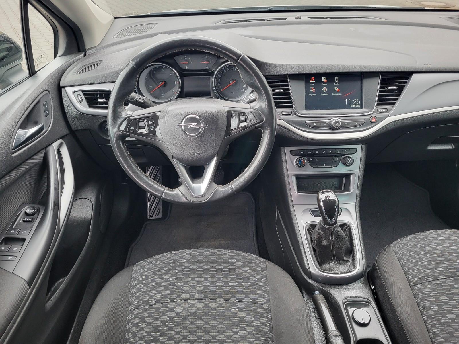 Opel Astra.1.5.CDTI. Sports Tourer. NAVI. PDC.
