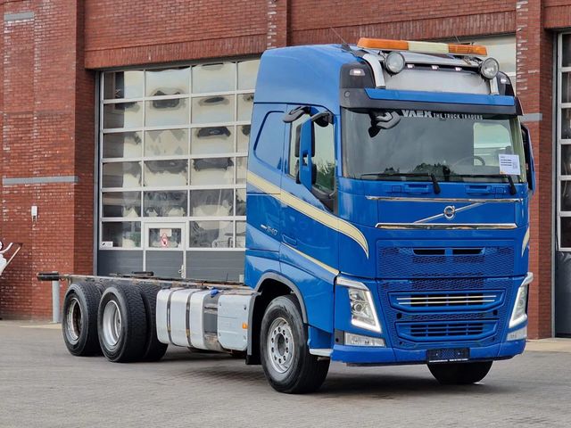 Volvo FH 13.540 Globetrotter 6x4 - Full air - 460 WB -