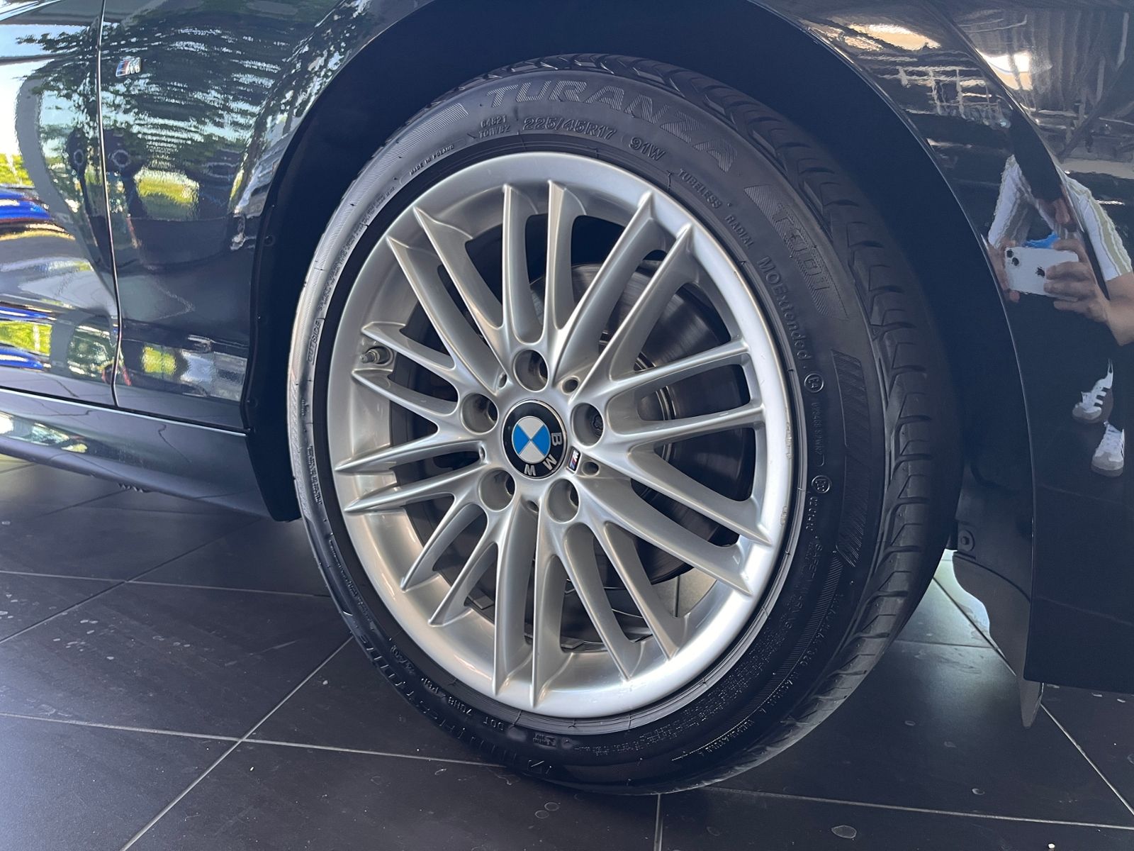 Fahrzeugabbildung BMW 220i Cabrio M Sport Shadow LED NAV RFK SHZ 18"