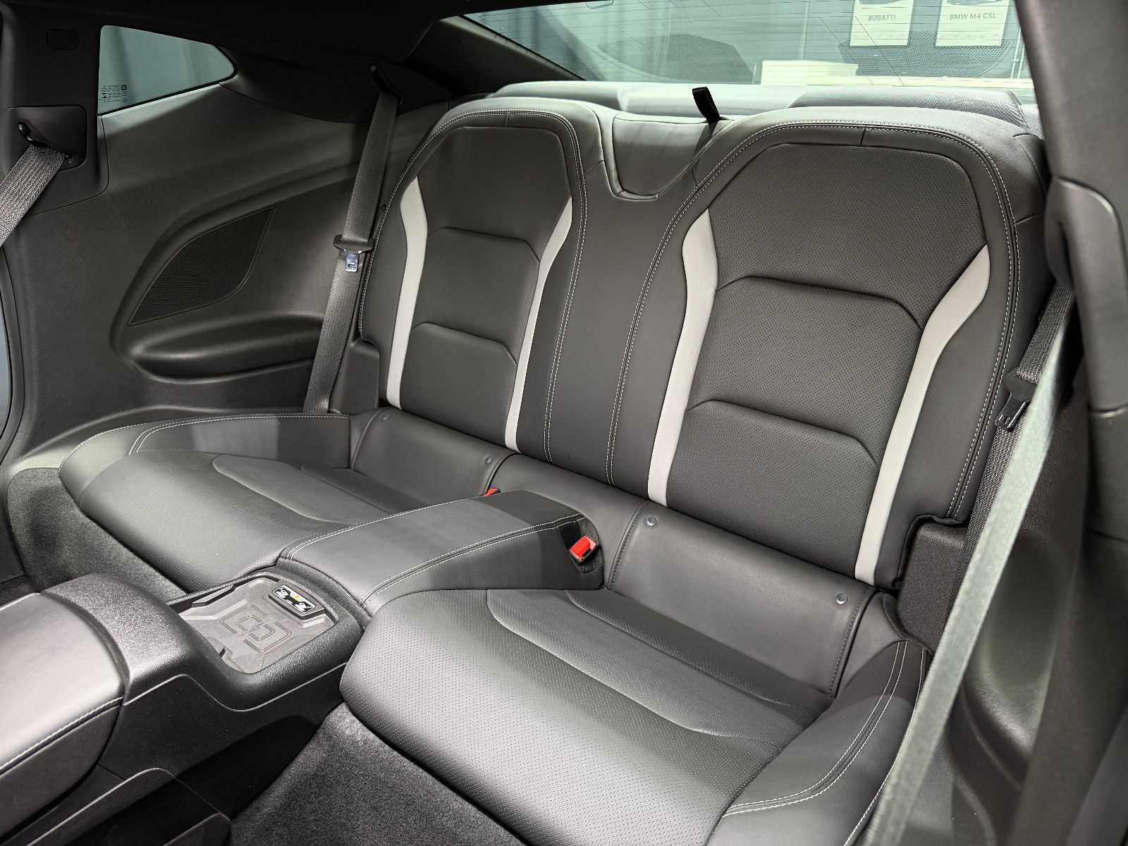 Fahrzeugabbildung Chevrolet Camaro Coupé V8|SCHALTER|RECARO|DEUTSCHES FZG|