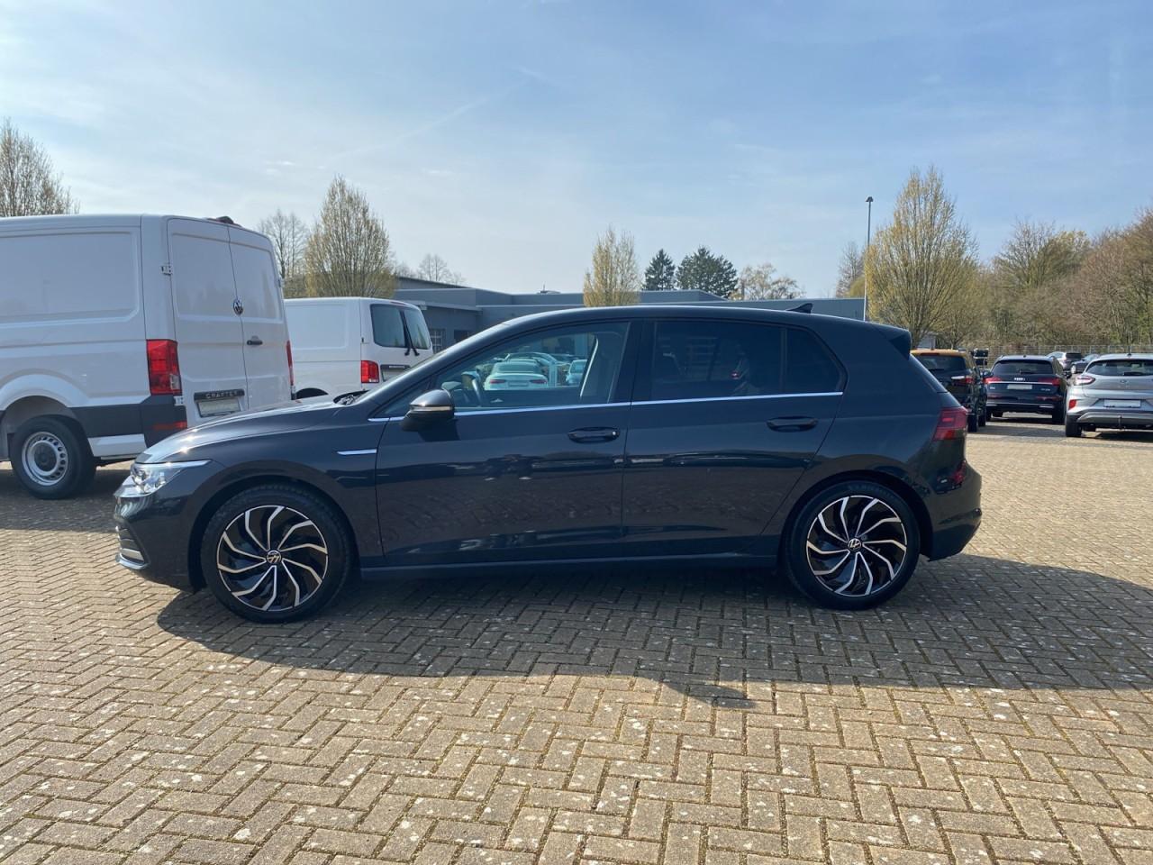 Volkswagen Golf VIII 2.0 TDI Style DSG+Navi Klima Navi