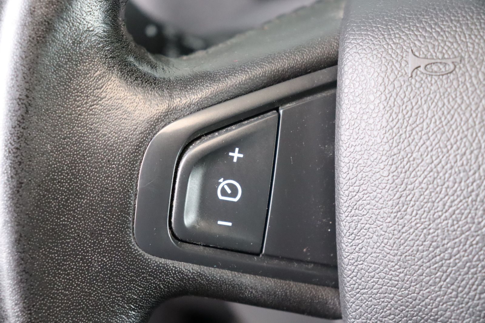 Fahrzeugabbildung Renault Megane III Grandtour Klimaautom. * Sitzhzg.