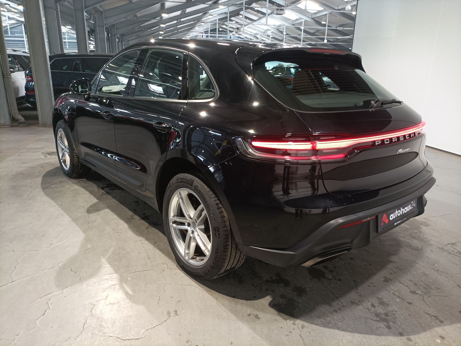 Porsche Macan 2.0T Basis LED Navi SHZ AHK Kamera foto 4