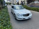 Mercedes-Benz E 350 4MATIC T AVANTGARDE Avantgarde - Mercedes-Benz E 350 mit Benzin-Antrieb: Vollleder, Scheckheftgepflegt, Kombi