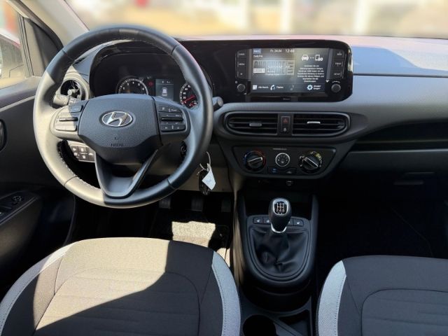 Fahrzeugabbildung Hyundai i10 1.2 Trend +CARPLAY+KLIMA+RADIO+TEMPOMAT+UVM+