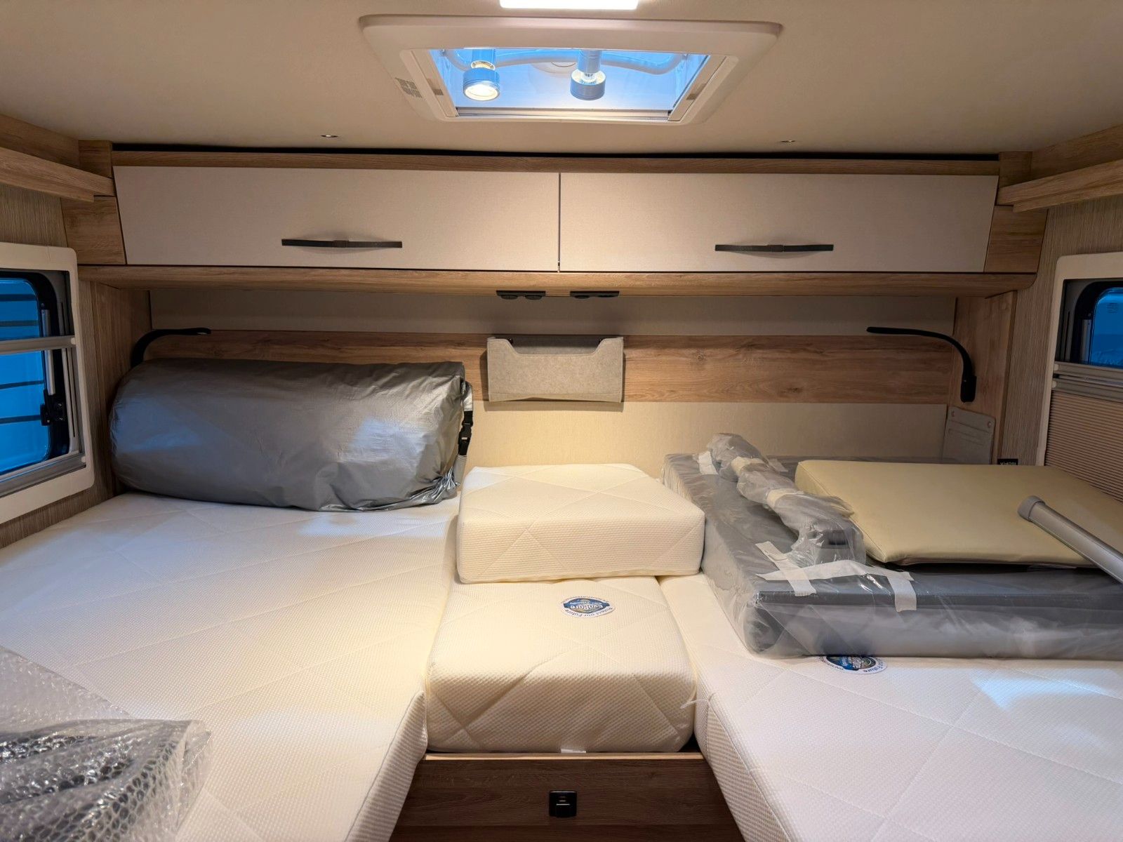 Fahrzeugabbildung Eura Mobil Profila T 720 EF ONYX SONDERMODELL MESSE