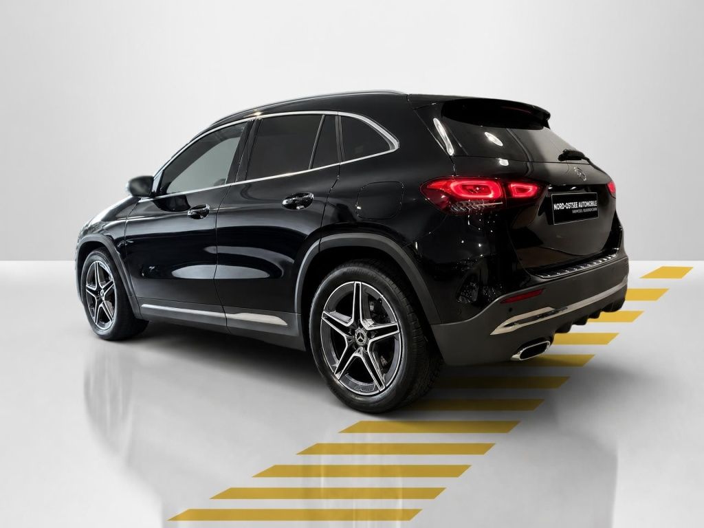 Mercedes-Benz GLA 250 4M AMG PANO TOTWINKEL PARK PAKET LED imagem 2