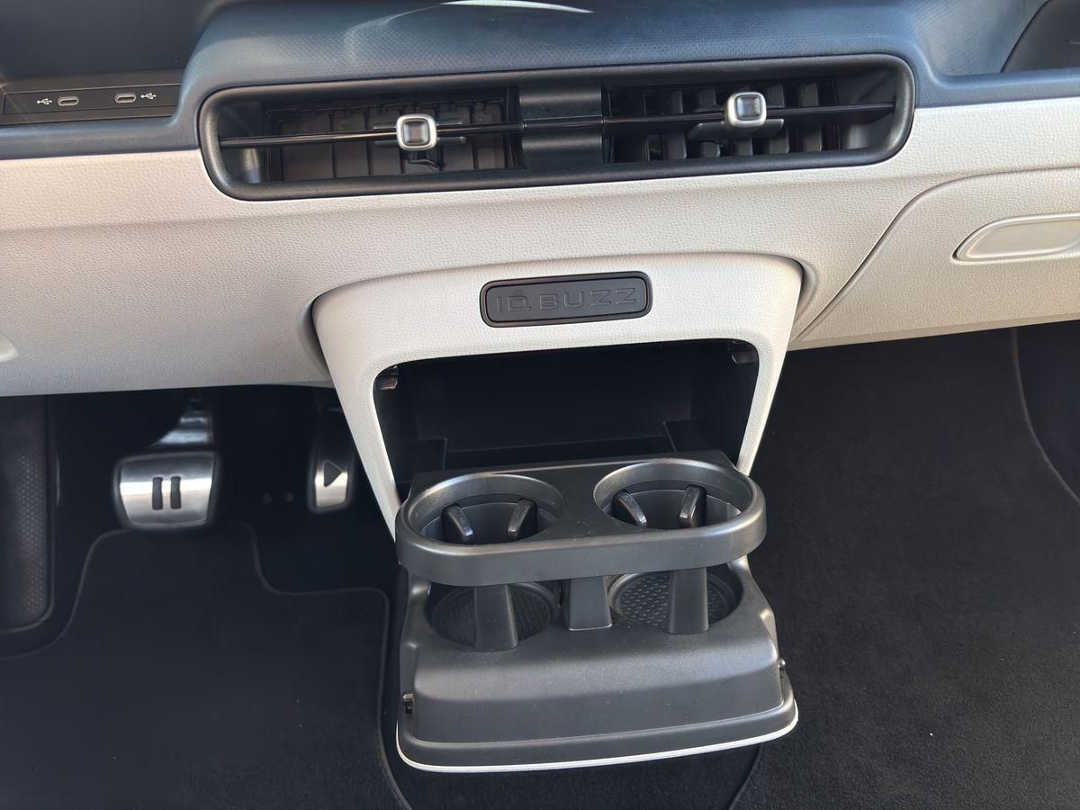 ID.Buzz Pro 82 kWh IQ.Light AHK RFK ACC NAVI