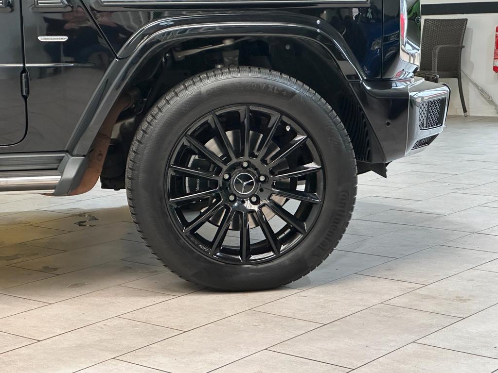 Mercedes-Benz G 400