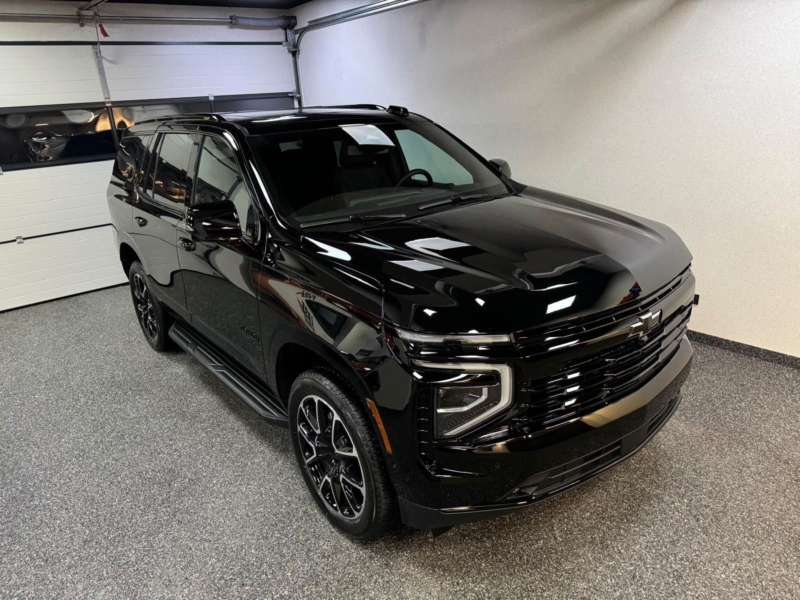 Fahrzeugabbildung Chevrolet 2026 TAHOE 6.2 ECOTEC RST 4x4-22"-NAV