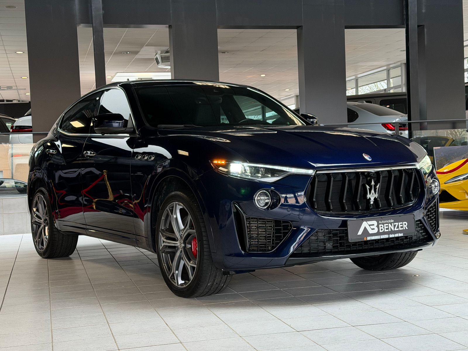 Fahrzeugabbildung Maserati Levante Diesel/GRANSPORT/LED/360°/MEMORY