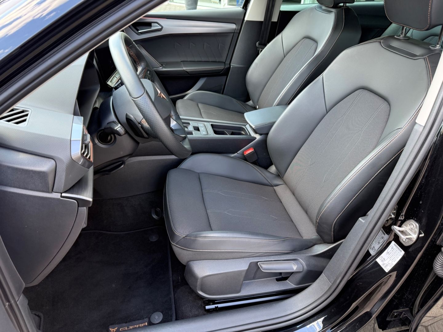 CUPRA Leon Sportstourer 2.0 TSI Garantie 4/29 Carplay - Image 6
