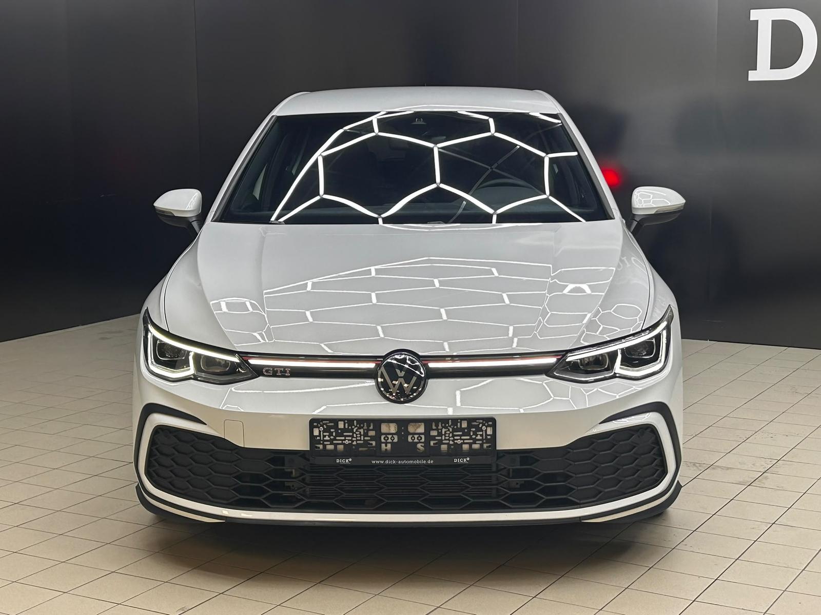 Volkswagen Golf VIII GTI 2,0 TSI LED+SHZ+CARPLAY+DAB+TEMP+, миниатюра 2