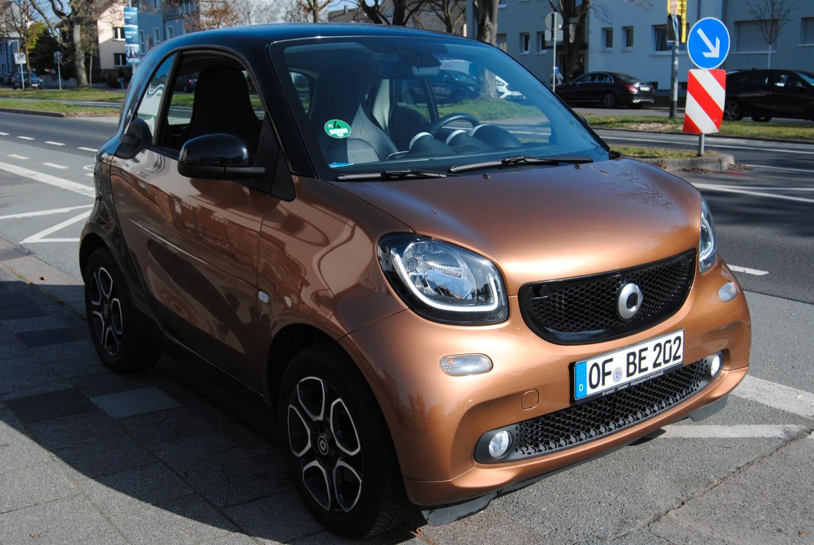 Smart ForTwo coupe prime 90PS*NAVI*LEDER*Pano*Spur*SHZ