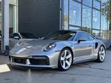 Porsche 911 Turbo 50 Jahre - silberne Porsche 911er Reihe