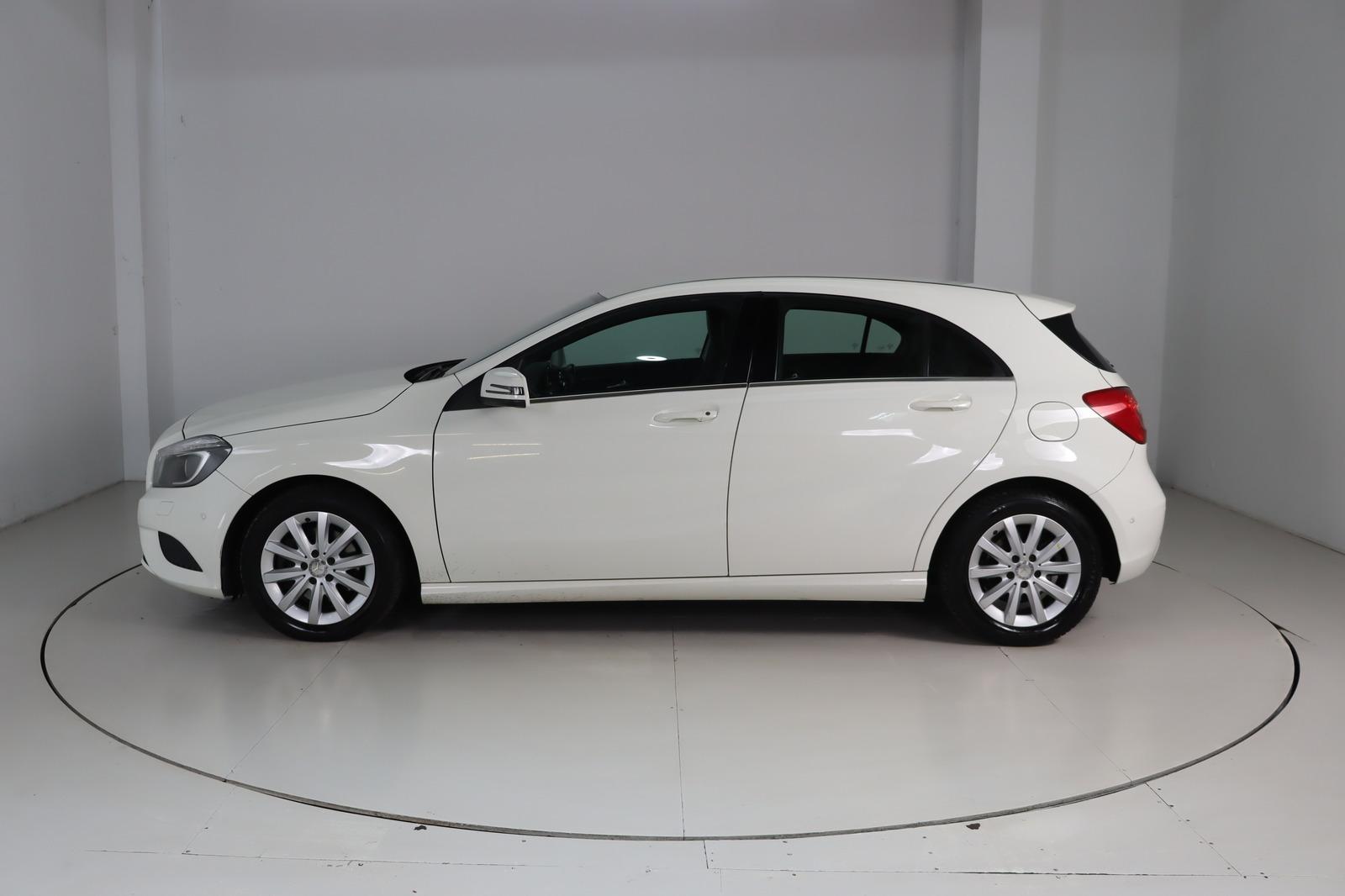 Mercedes-Benz A 180 Sitzhzg. * Xenon * HU/AU + Service neu