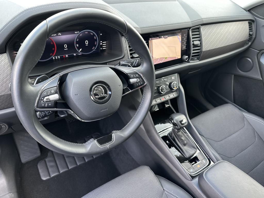 Skoda Kodiaq 2022 г. Белый, пробег 52750 км