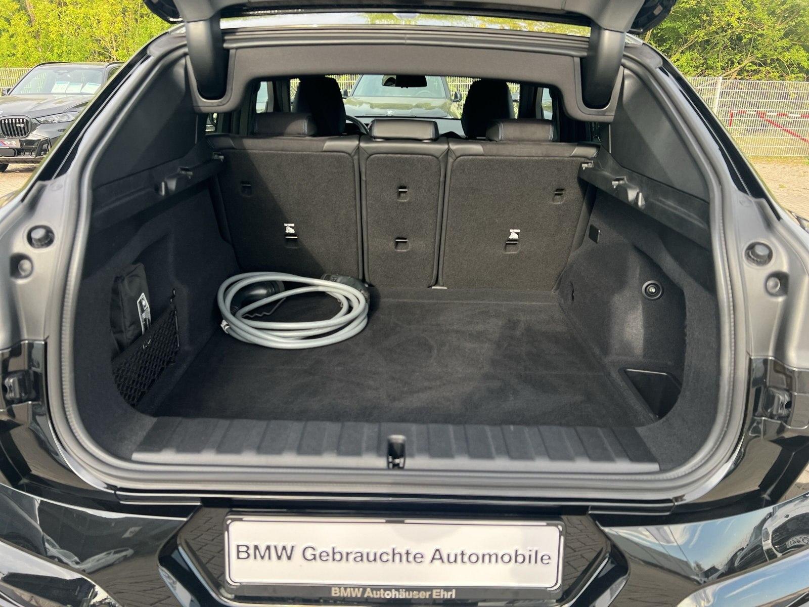 BMW iX2 eDrive20 M Sport AHK DA+ Aktivsitz RFK hk Hi
