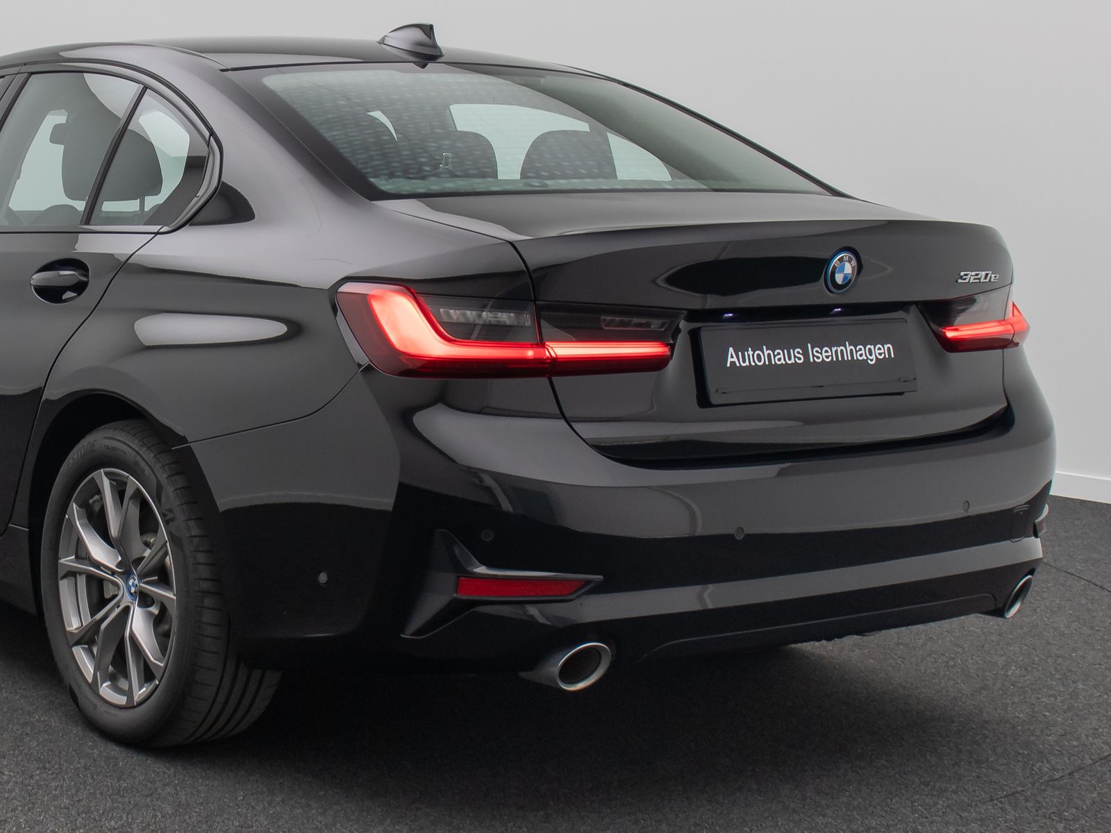 Fahrzeugabbildung BMW 320e Sport Line DAB CockPitPr Lenkrhzg AHK Alarm