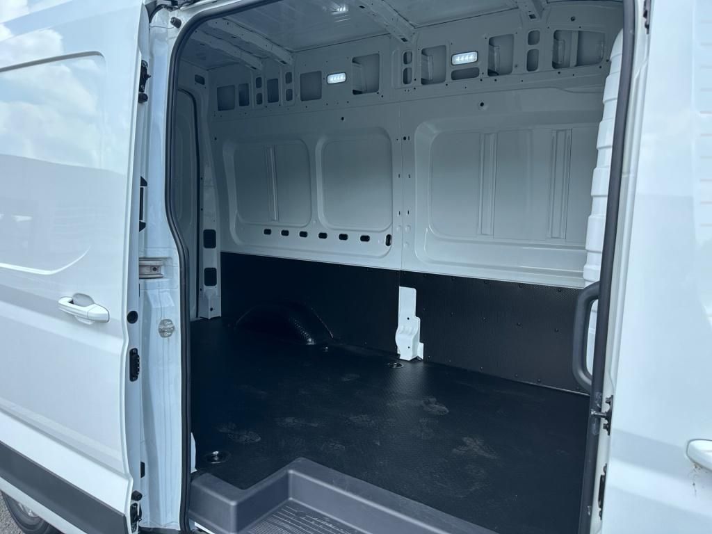 Fahrzeugabbildung Maxus eDeliver9 Panel Van L3H3 MJ22 89kWh *SpurW*PDC