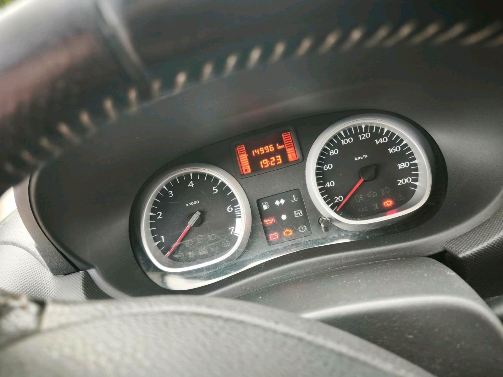 Dacia Duster 2011 — photo 11