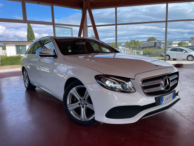 MERCEDES-BENZ Mercedes-benz E 220 - EURO 6 - Automatico
