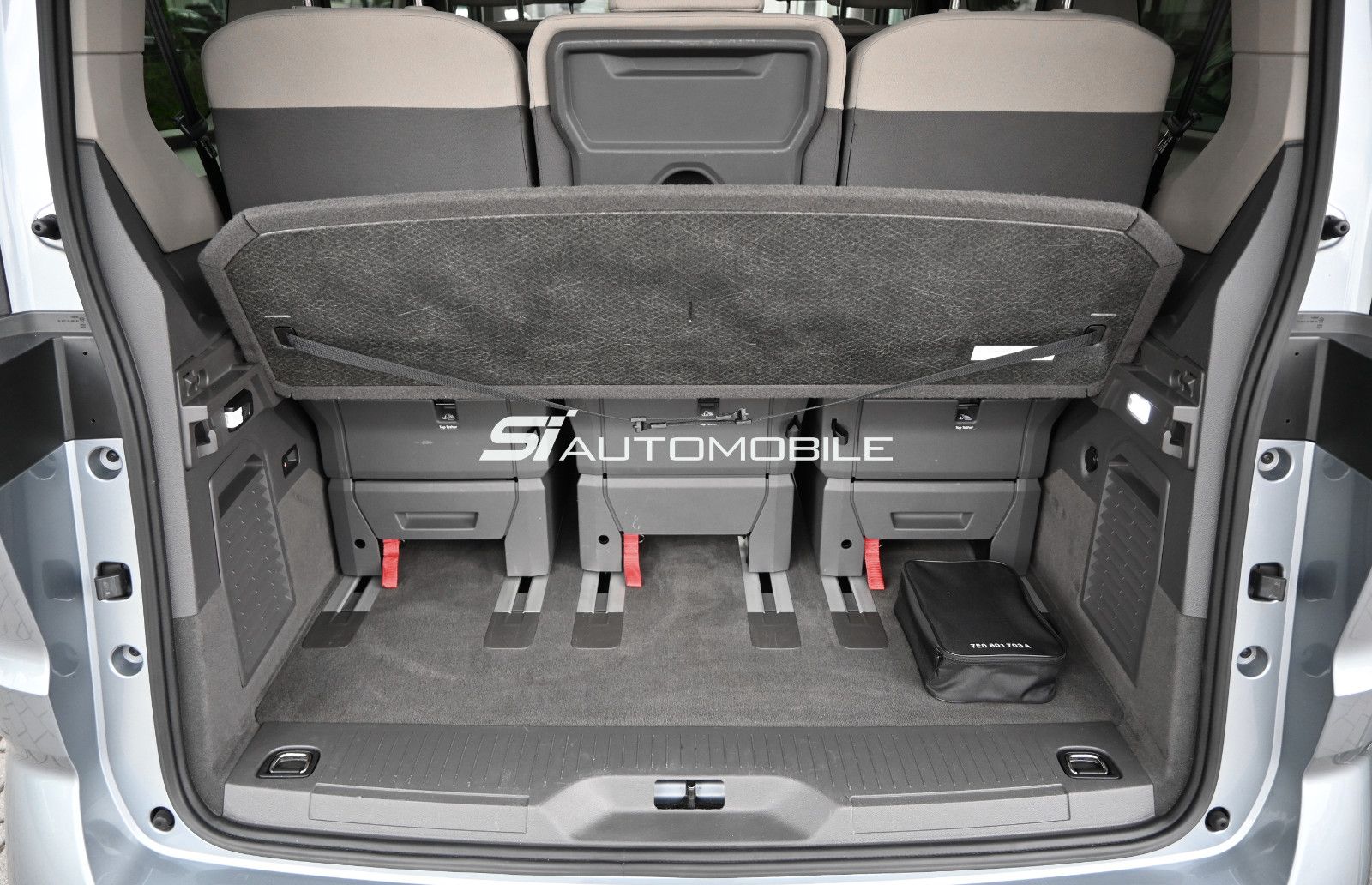 Fahrzeugabbildung Volkswagen T7 Multivan 2.0 TSI DSG °ACC°AHK°HUD°PANO°STHZG°