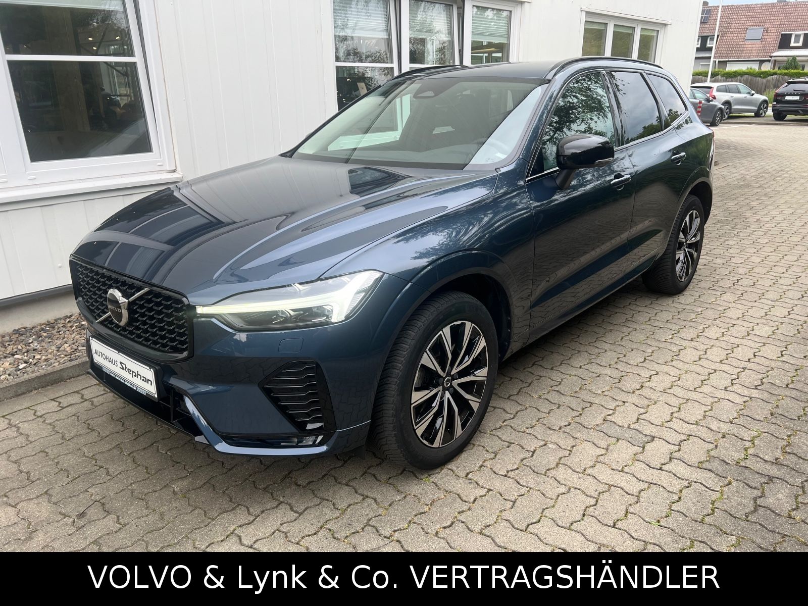 Volvo XC60 B4 Diesel AWD Plus Dark foto 1