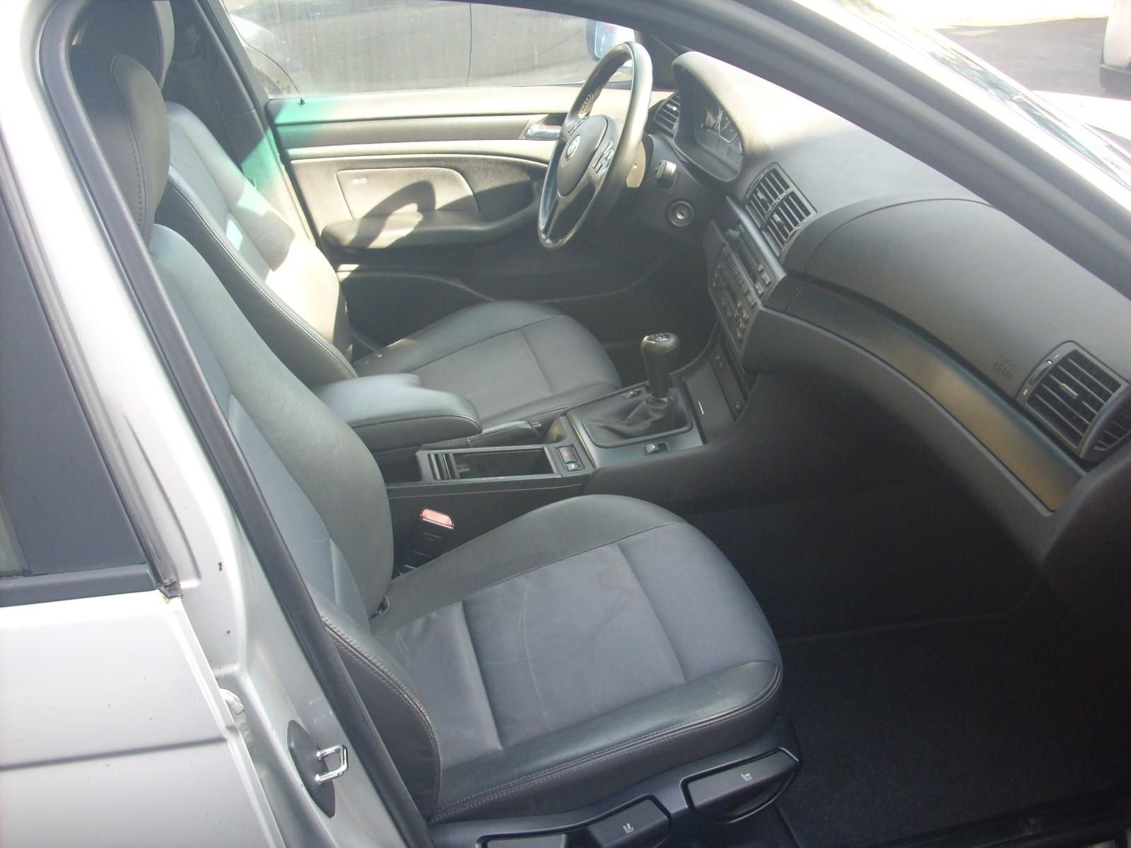 BMW 318 2004 — photo 11