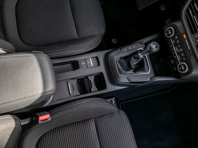 Ford Focus Turnier 1.0 Titanium Kamera Navi LED