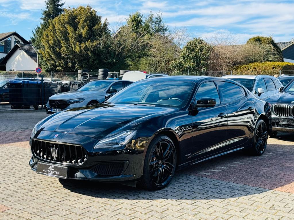 Maserati Quattroporte