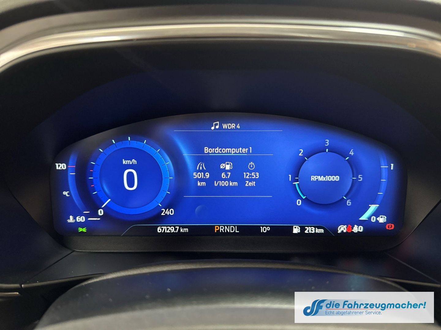 Fahrzeugabbildung Ford Focus Turnier Titanium X Navi Digitales Cockpit