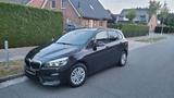 BMW PANO*AHK*KAMERA*ACC*NAVI+*MEMORY*HUD*SHz*LenkHz - BMW 220 Active Tourer von privat