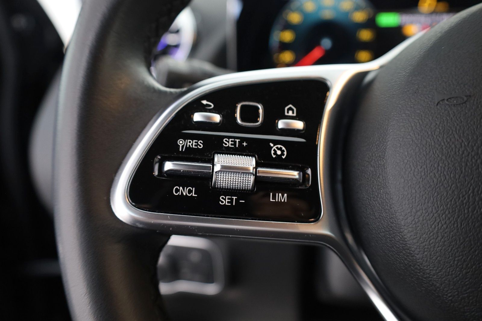 Fahrzeugabbildung Mercedes-Benz EQA 250 Progressive,T.Leder,Navi,LED,SH,Kamera