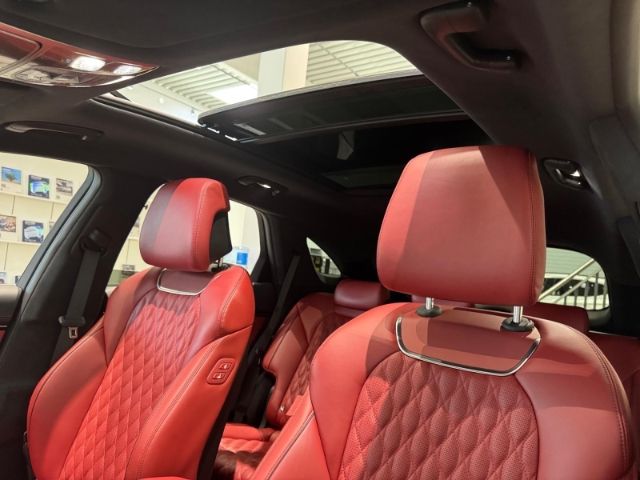 Fahrzeugabbildung Genesis GV70 Sport 4WD Memory Sitze LED ACC El. Heckklap
