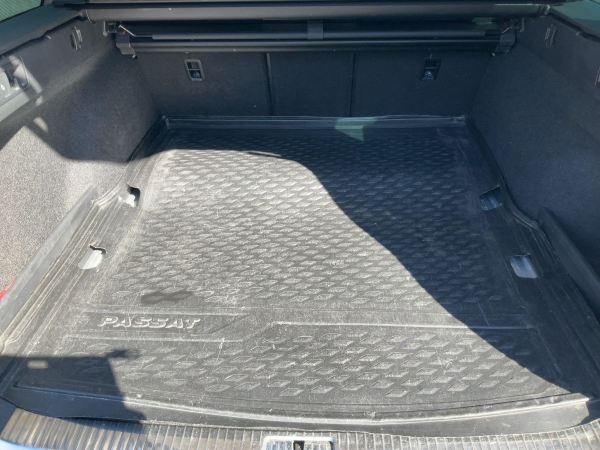 Volkswagen Passat Variant - Bild 14