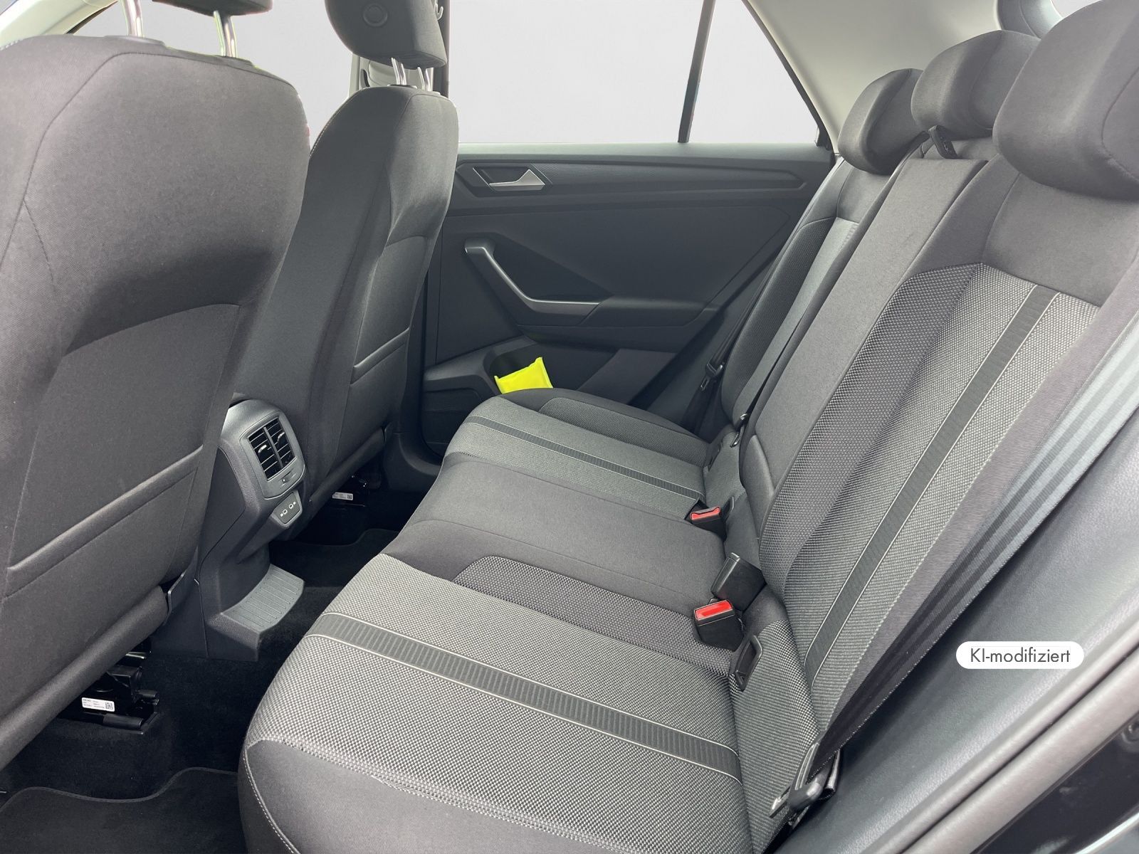 Volkswagen T-Roc - Bild 15