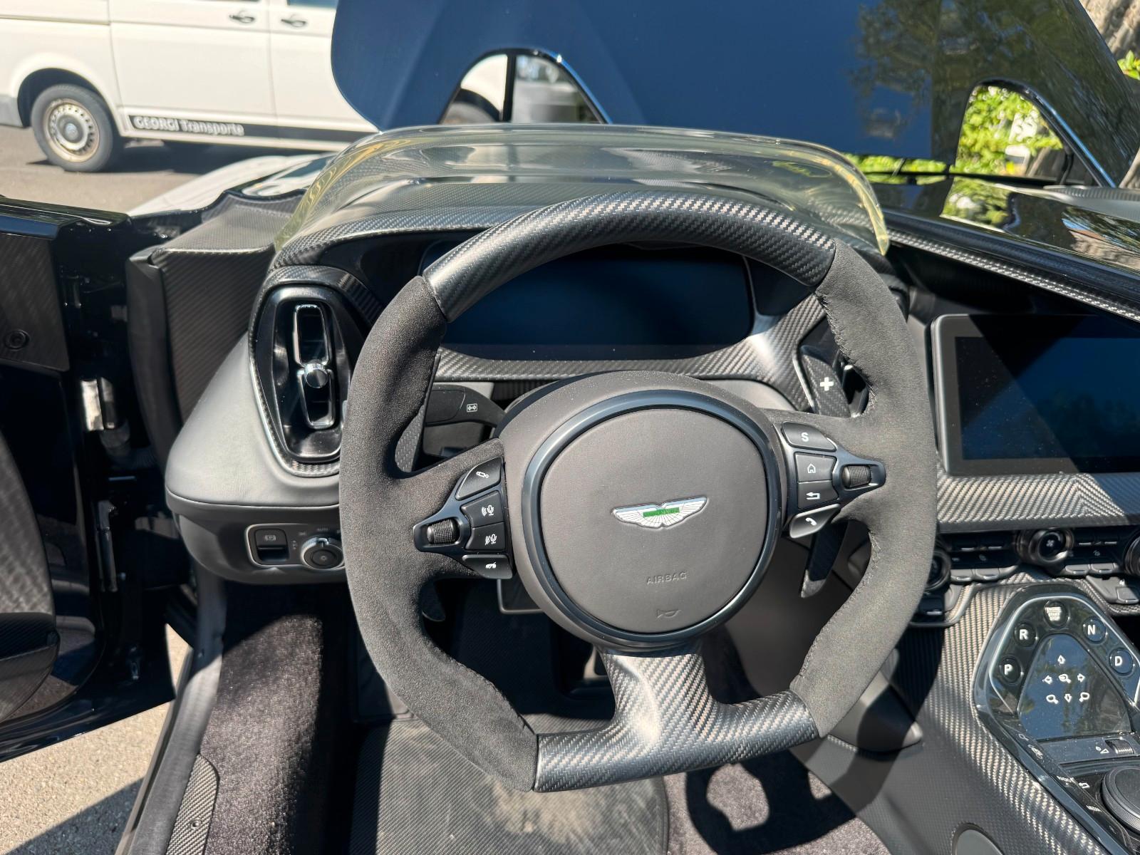 Aston Martin V12 Speedster - Nr. 87 of 88 - excellent cond.