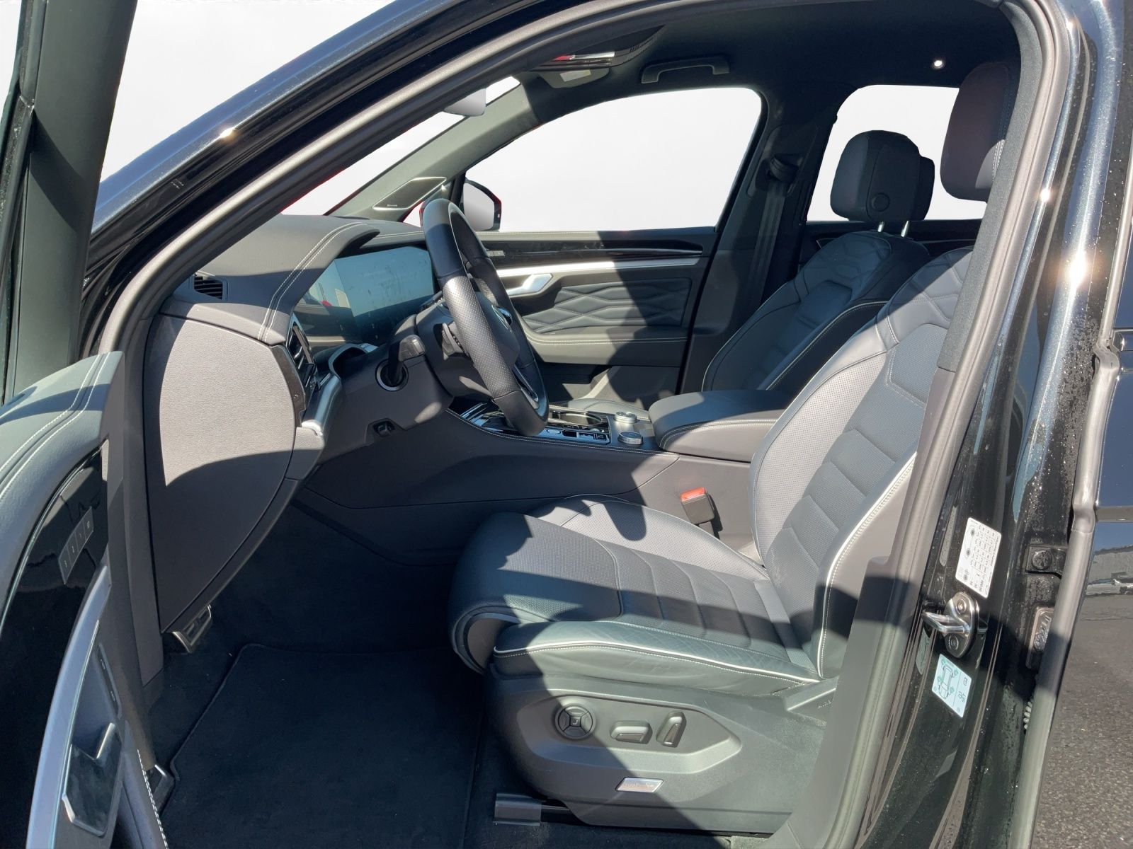 Volkswagen Touareg 3.0 TDI 4MOTION R-Line foto 8