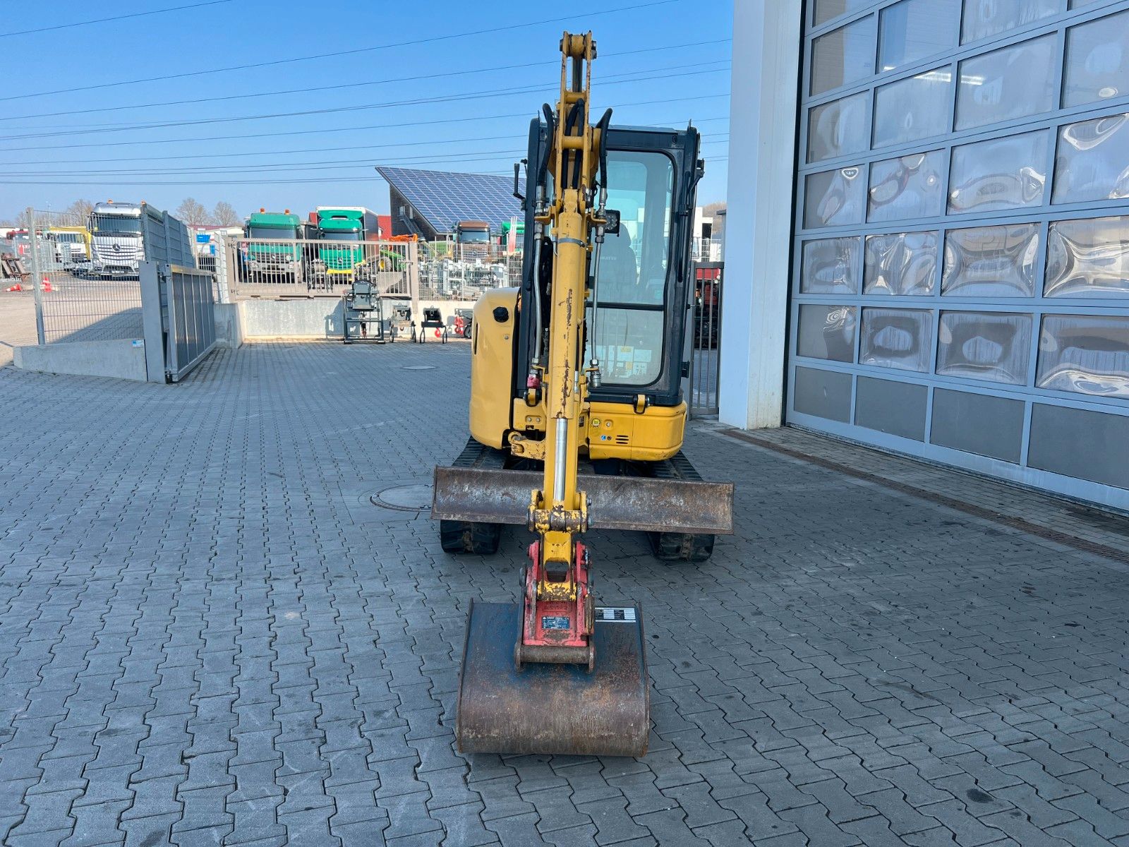Fahrzeugabbildung Komatsu PC26MR / 2.032h / Tieflöffel 600mm/ MS03