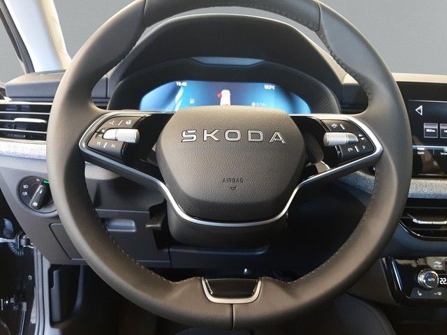 Fahrzeugabbildung Skoda Kamiq Selection 1.0TSI DSG SitzHz LenkHz LED