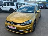 Volkswagen Golf VII Lim. Comfortline KAMERA/NAVI/MASSAGE - Volkswagen Golf mit Diesel-Antrieb: Kleinwagen