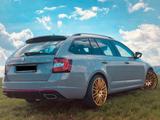 Skoda Octavia 2.0 TSI RS Combi RS - Skoda Octavia: Privatanbieter