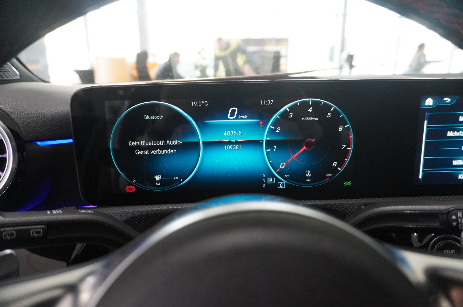 Fahrzeugabbildung Mercedes-Benz A 180 AMG LINE 7G-DCT NAVI/LED/VIRT./KAMERA/DAB+