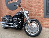Harley-Davidson Fat Boy 114  FLFBS Vivid-Black *2025* - SCHWARZ NEU CHOPPER
