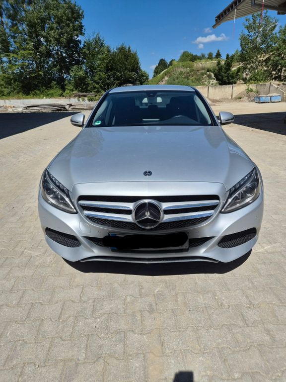 Image of Mercedes-Benz C 220
