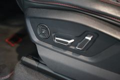 AUDI RSQ8 | HuD | Keramik | Pano | 305 km/h | 23" AUDI RSQ8 | HuD | Keramik | Pano | 305 km/h | 23"