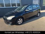 Hyundai i30 1,6 CRDI cw Comfort*Auto *Klima**Tüv 12/026 - Hyundai i30 aus 2011: I30cw