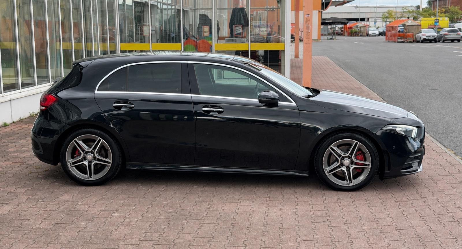 Mercedes-Benz A 200 AMG Line 4Matic 190ch - 1 ère main - Toit ouvrant - Carnet entretien - Virtual cokpit
